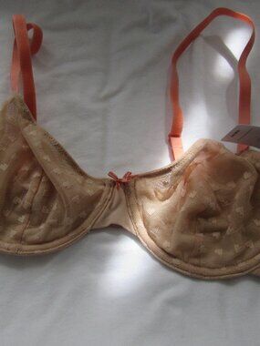 BCBG Generation Convertible Bra  34C  NWT